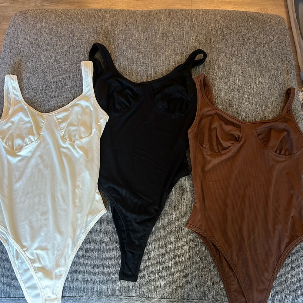 Set of 3 bodysuits